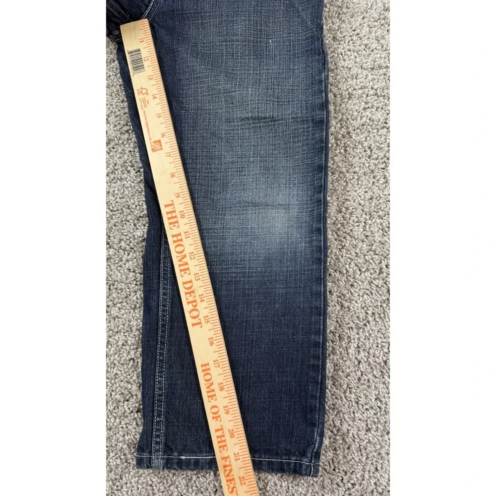 Levis levis 569